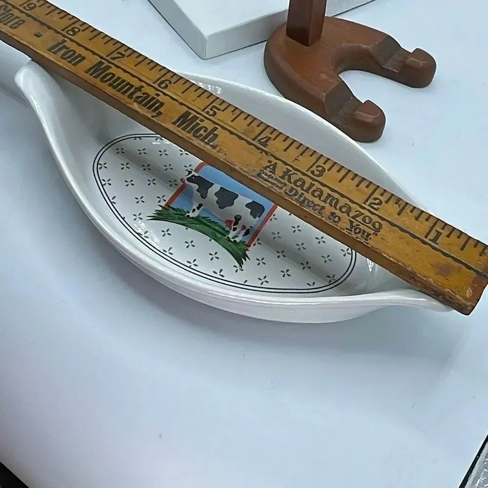 Vintage Vandor Country Pelzman Designs 1980 casserole dish mini.